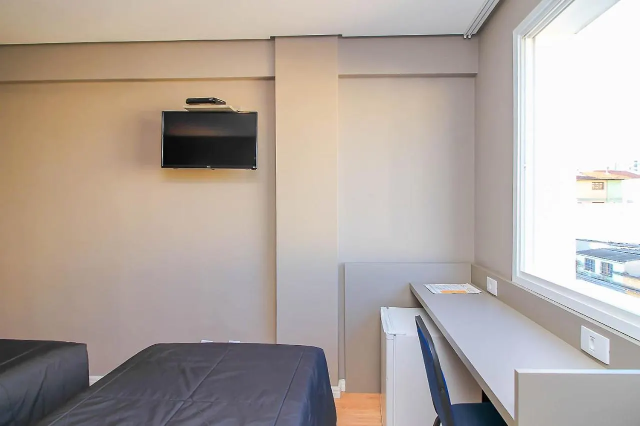 Hotel Coral Express, Proximo A Escola Duque De Caxias , Coronel Afonso Massot ,Padre Reus E As Provas Do Mp Porto Alegre