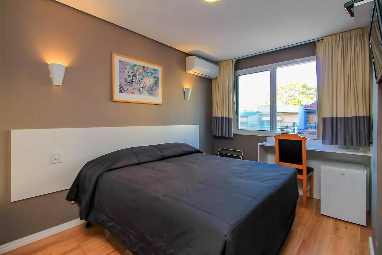 Hotel Coral Express, Proximo A Escola Duque De Caxias , Coronel Afonso Massot ,Padre Reus E As Provas Do Mp Porto Alegre