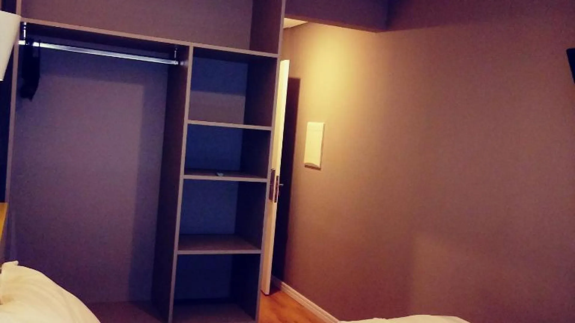 Hotel Coral Express, Proximo A Escola Duque De Caxias , Coronel Afonso Massot ,Padre Reus E As Provas Do Mp Porto Alegre 3*,