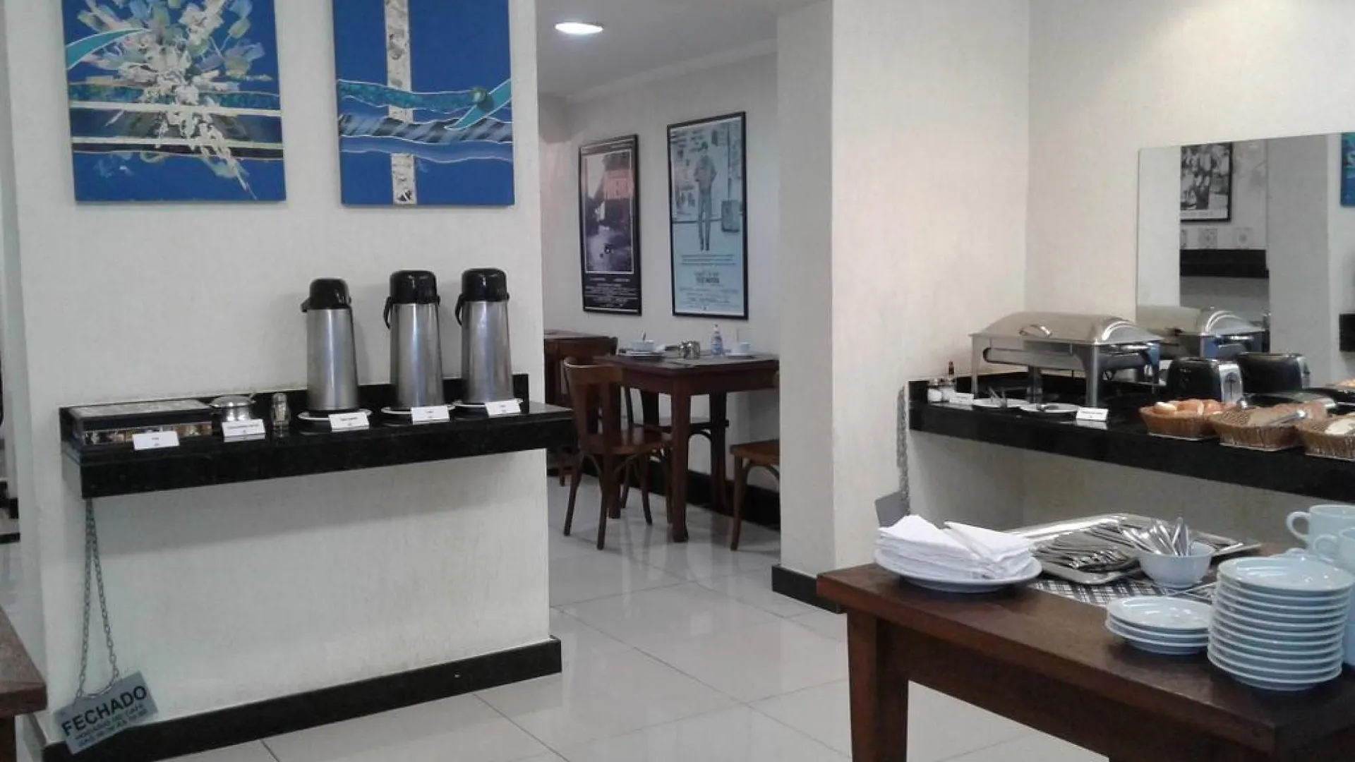 Hotel Coral Express, Proximo A Escola Duque De Caxias , Coronel Afonso Massot ,Padre Reus E As Provas Do Mp Porto Alegre