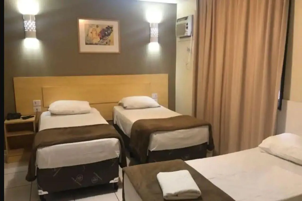 Hotel Coral Express, Proximo A Escola Duque De Caxias , Coronel Afonso Massot ,Padre Reus E As Provas Do Mp Porto Alegre 3*,