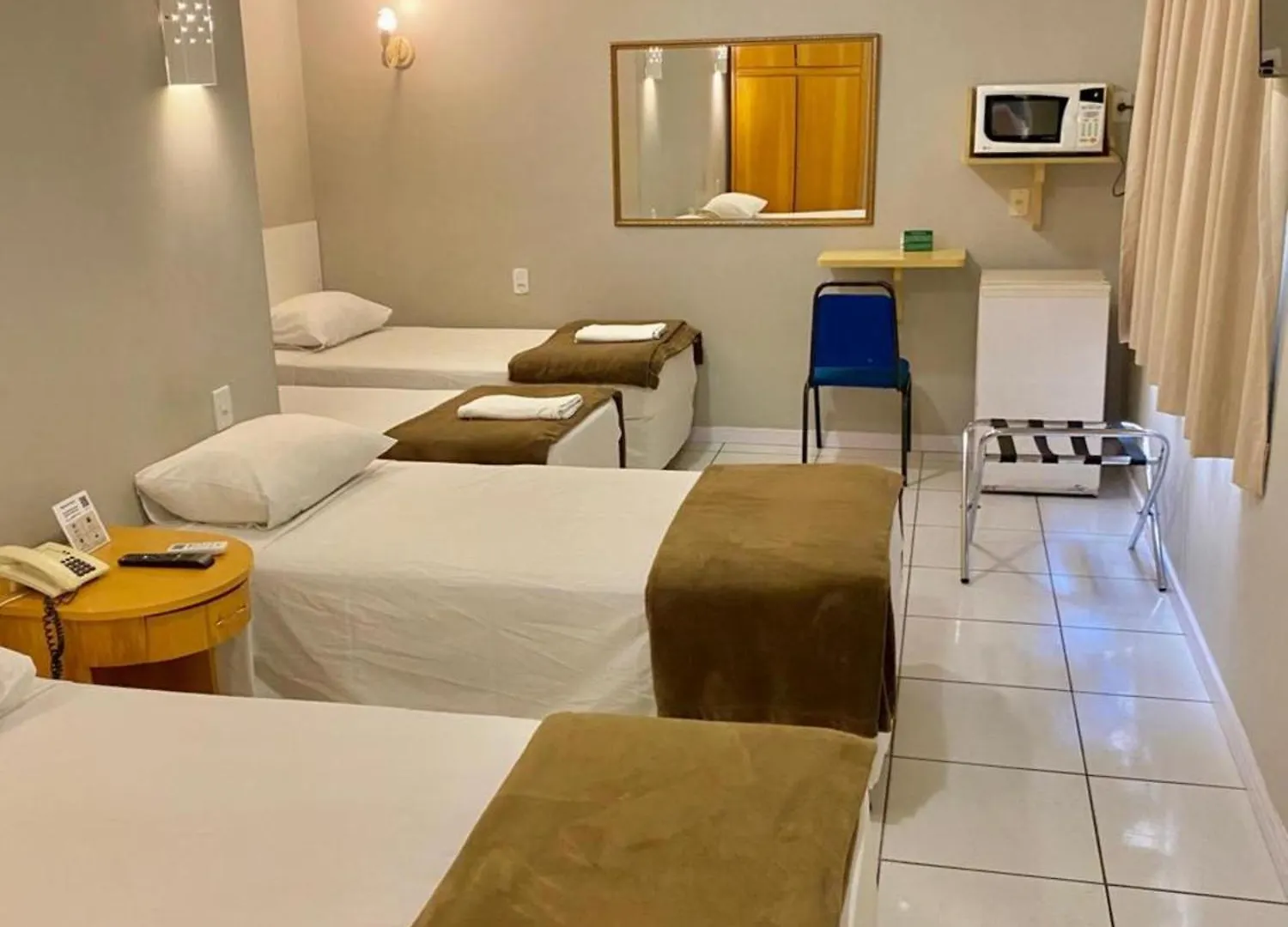 Hotel Coral Express, Proximo A Escola Duque De Caxias , Coronel Afonso Massot ,Padre Reus E As Provas Do Mp Porto Alegre 3*,  Brasile