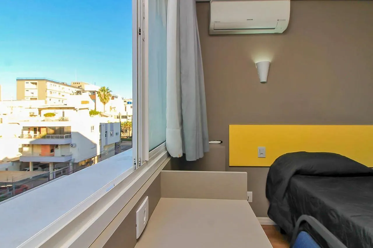 Hotel Coral Express, Proximo A Escola Duque De Caxias , Coronel Afonso Massot ,Padre Reus E As Provas Do Mp Porto Alegre